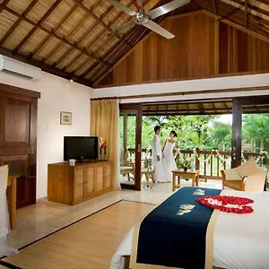 Mason Elephant ***** Ubud